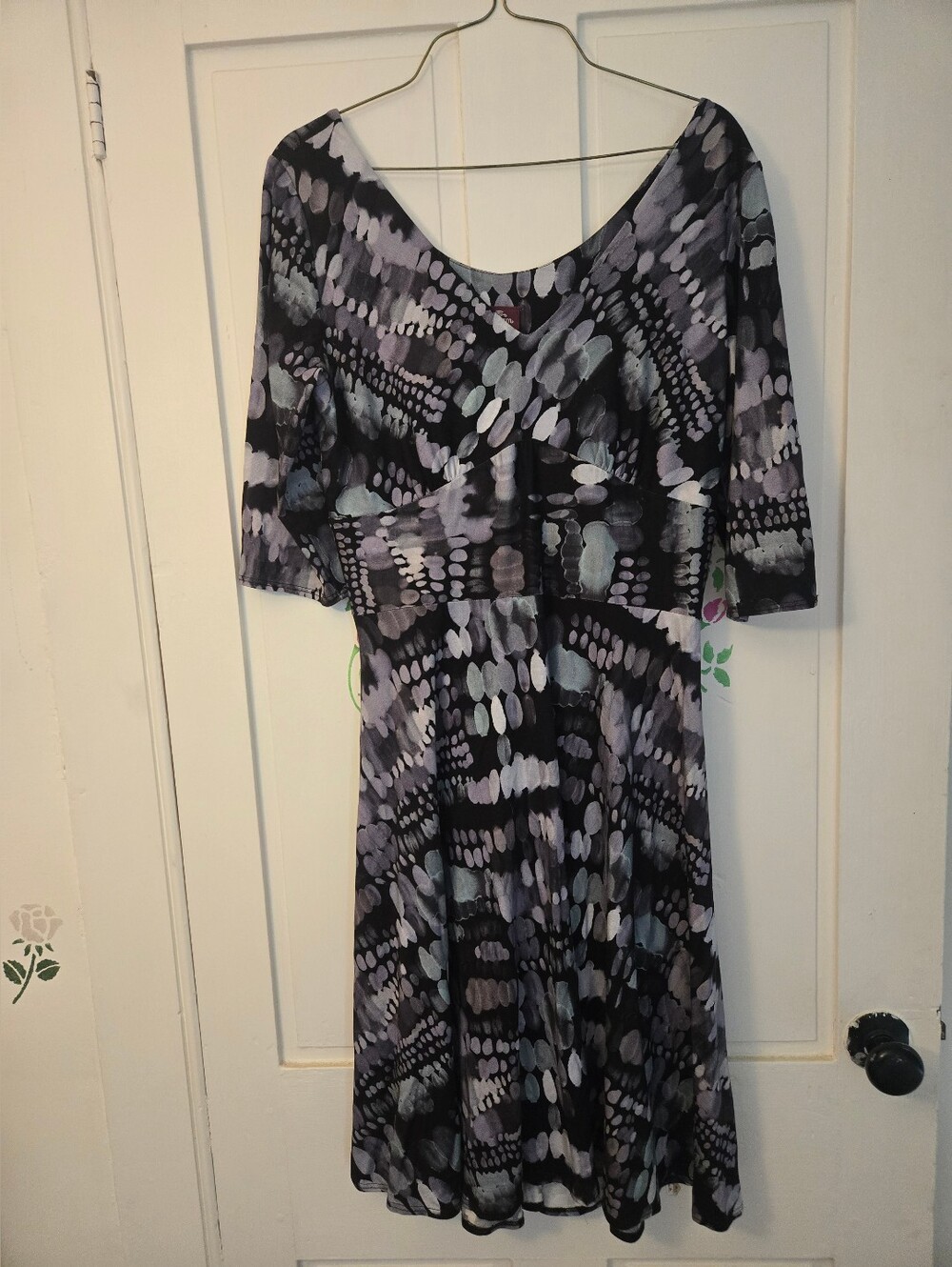 Scoop-Neck Midi Dress in Black and Gray Abstract Print